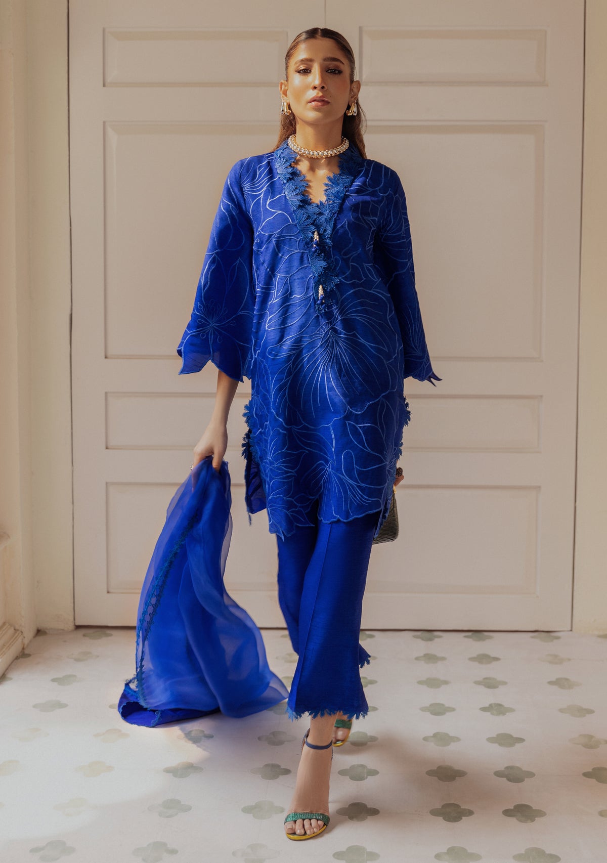 Gul Cobalt Blue