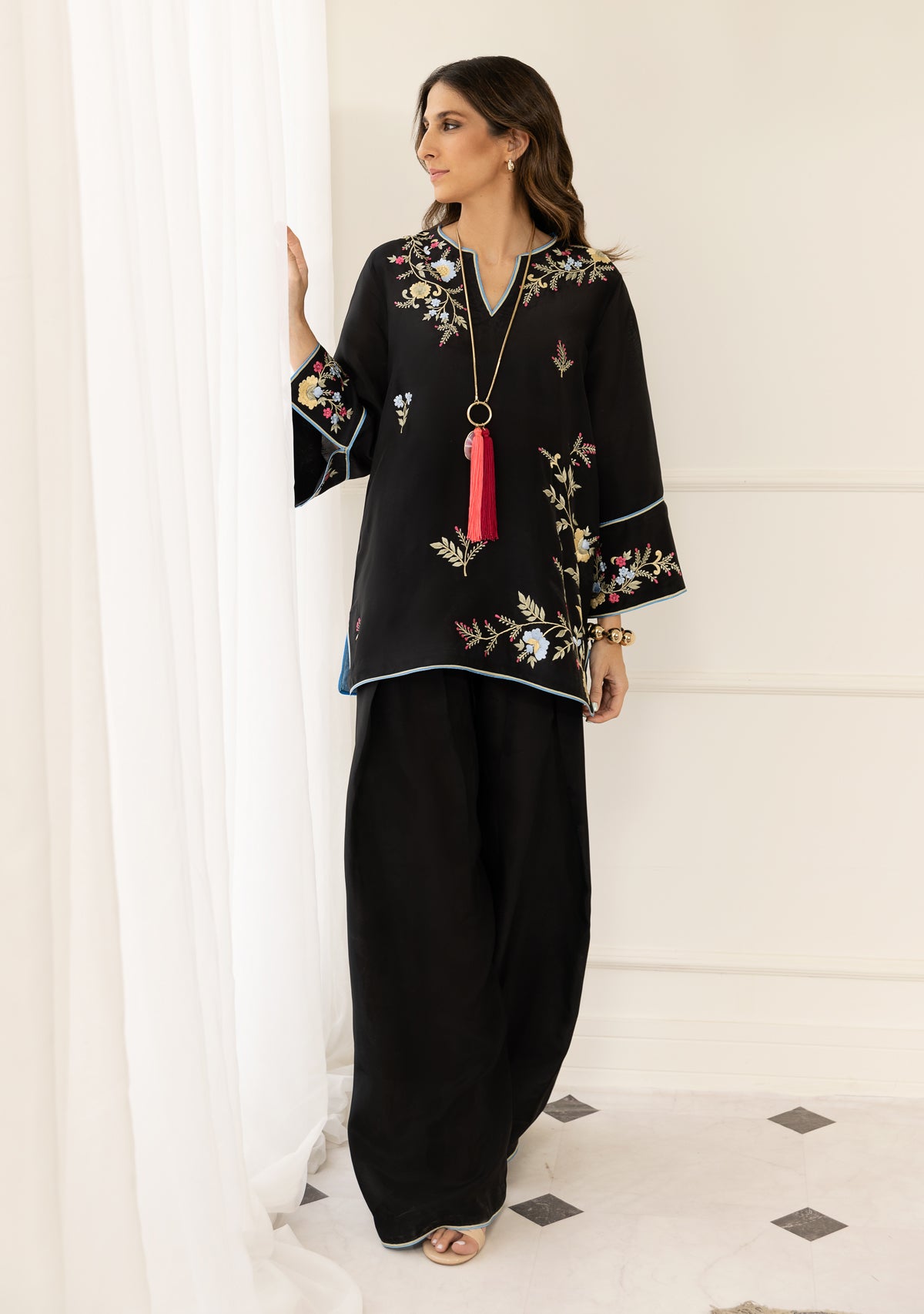 Soha Black