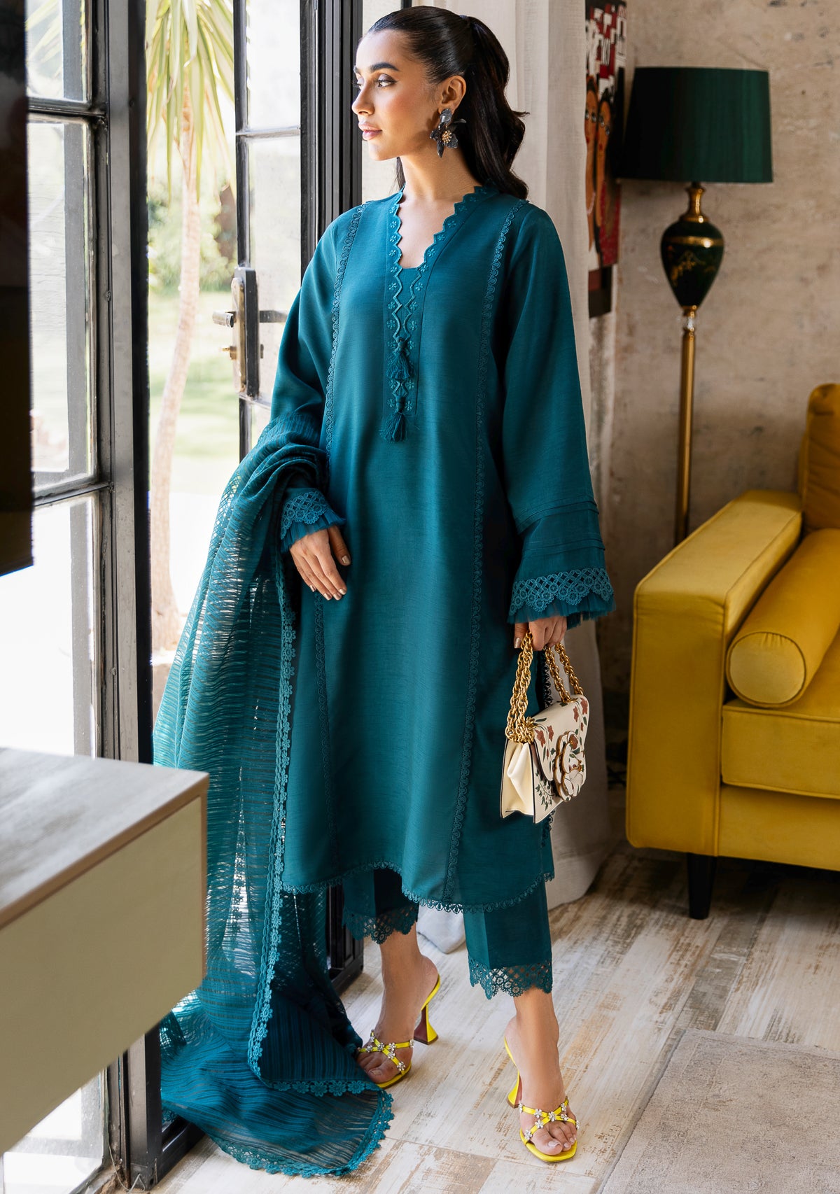 Esme Teal