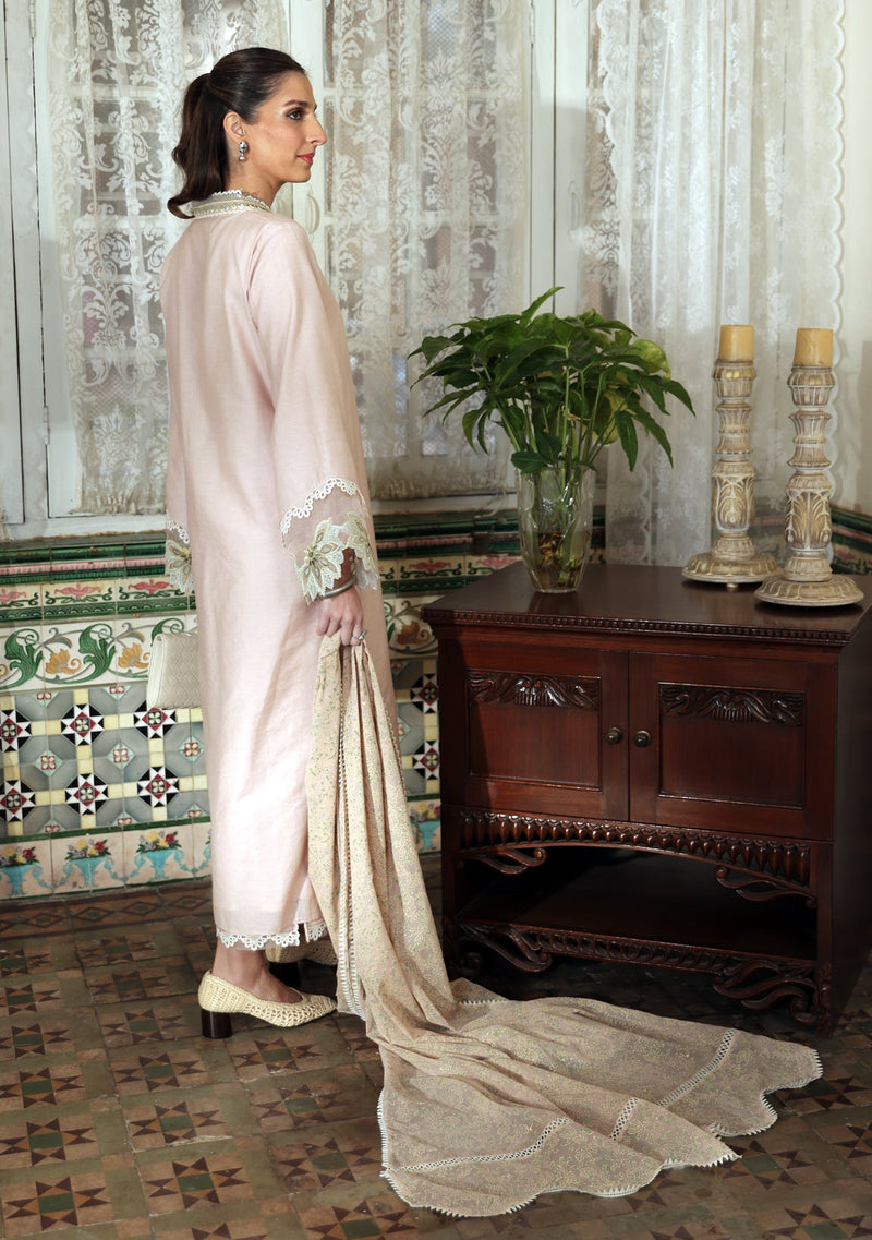 Nour Pink