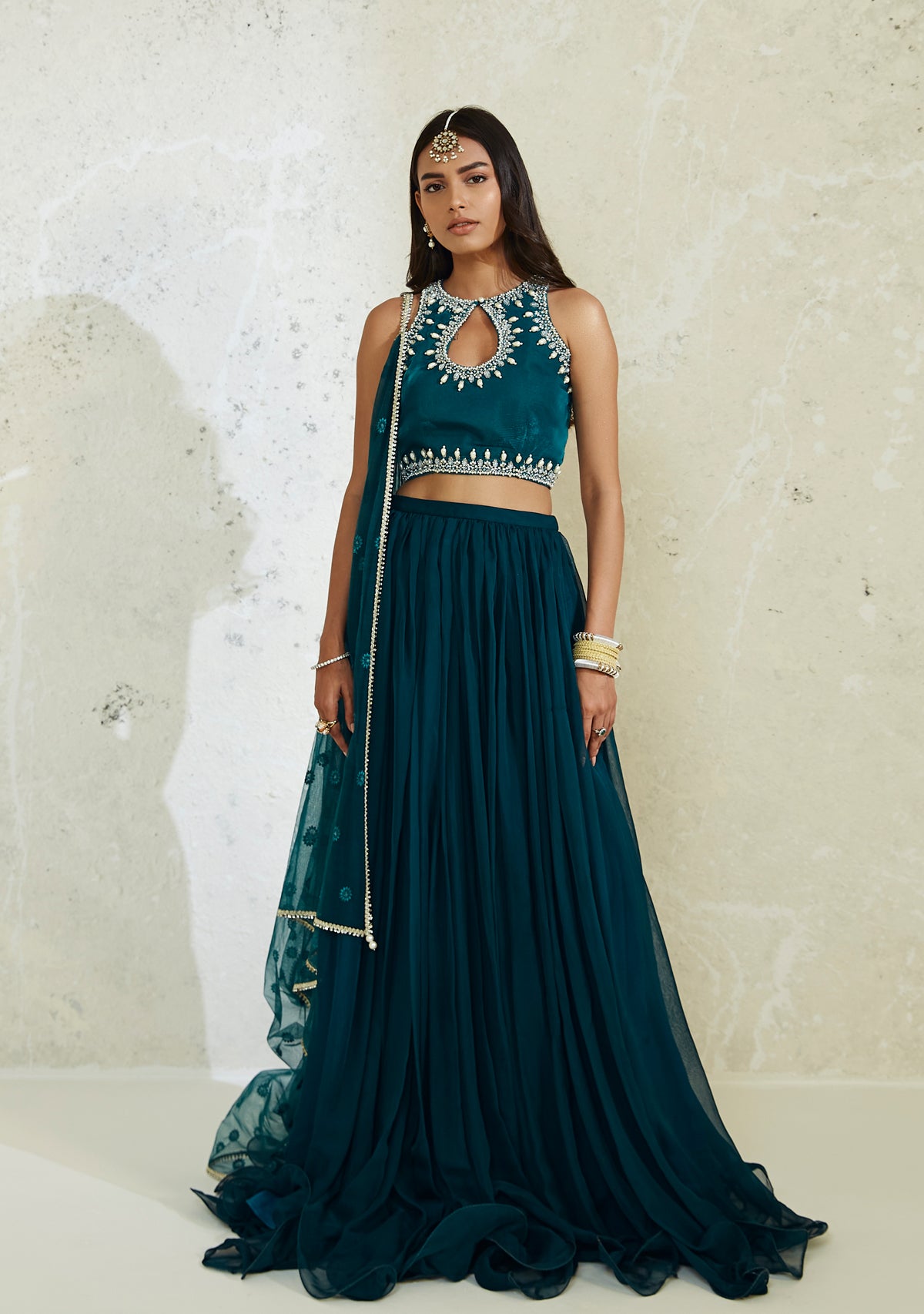 Sarina Teal